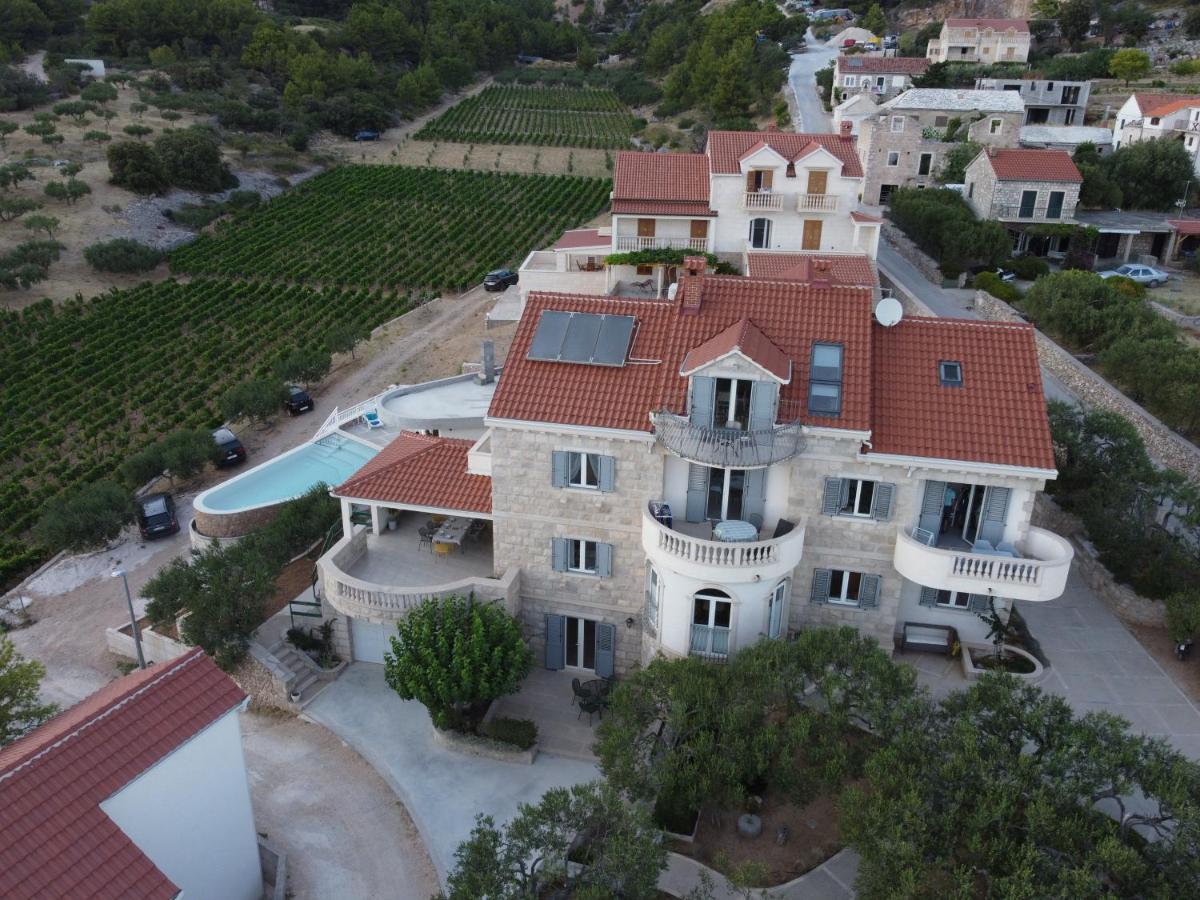 Villa Franka With Swimming Pool Bol Eksteriør billede